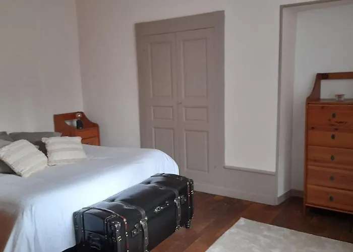 Le Clos De Soulages 4 Personnes *